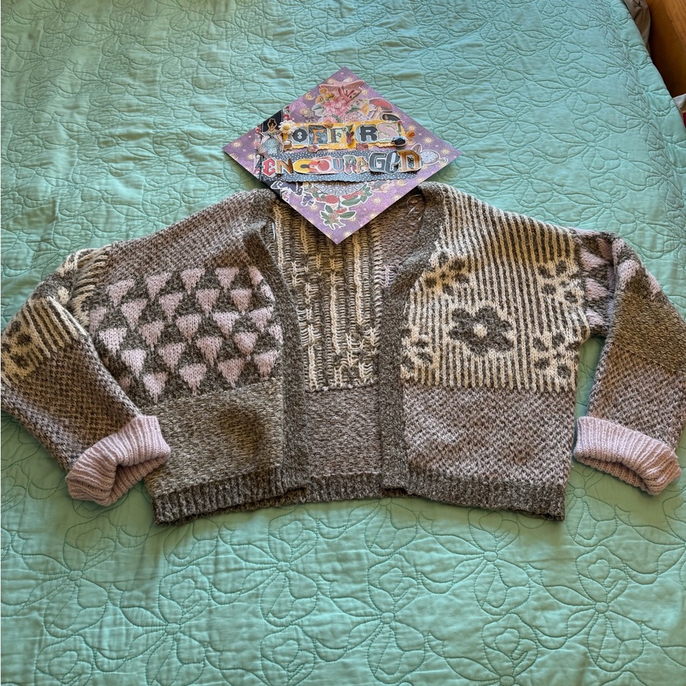 Patterned Gray and Pink Women's Sweater